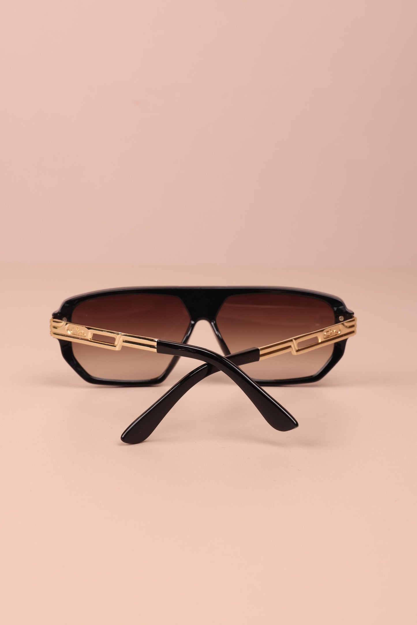 Shadow Luxe