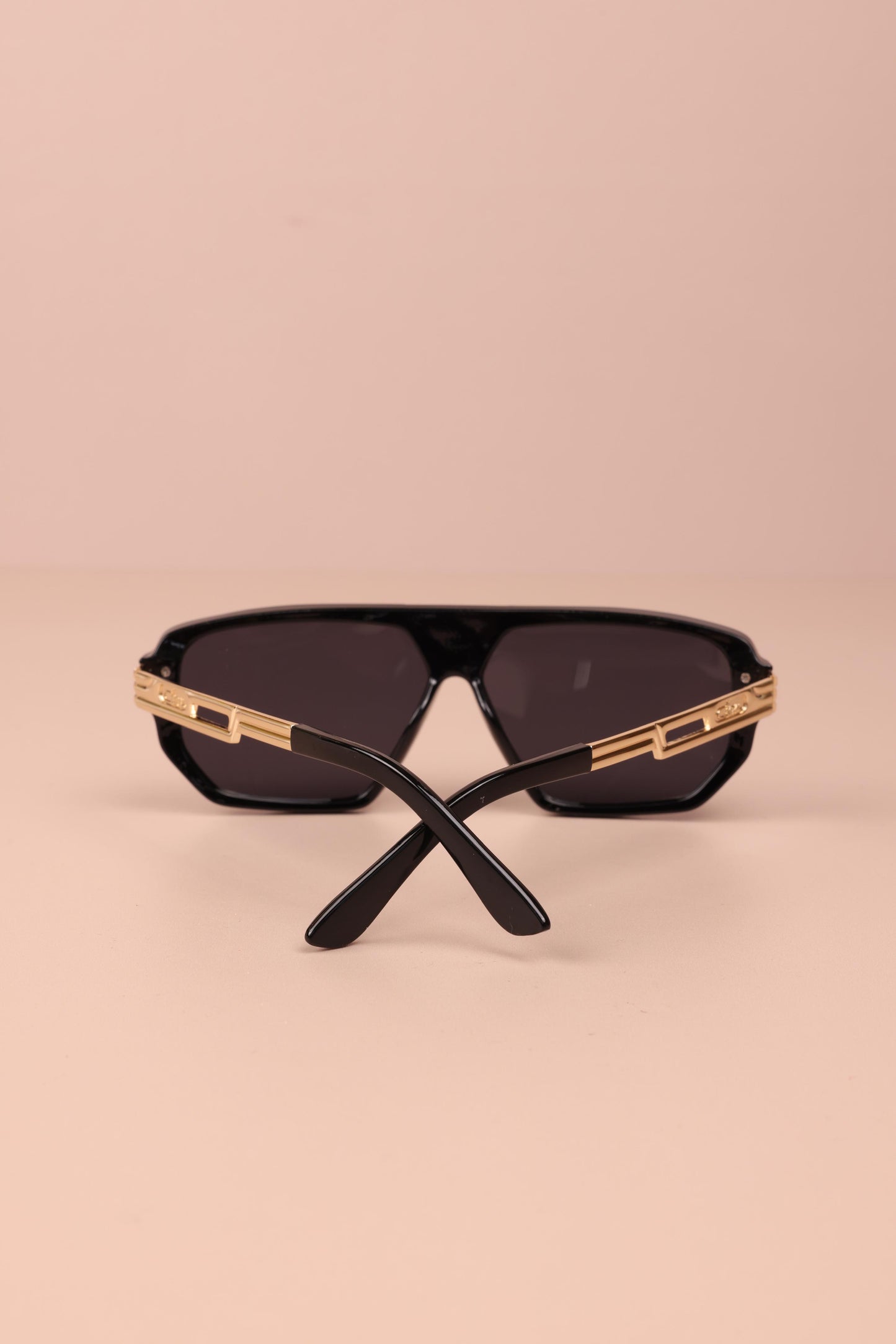 Shadow Luxe